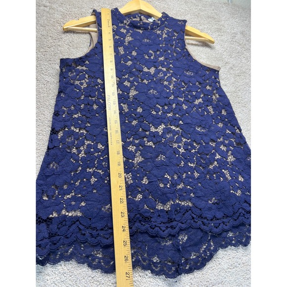 Rose + Olive Navy Blue Lace Crochet Mock Neck‎ Sleeveless Lined Top Women's M - Picture 7 of 14